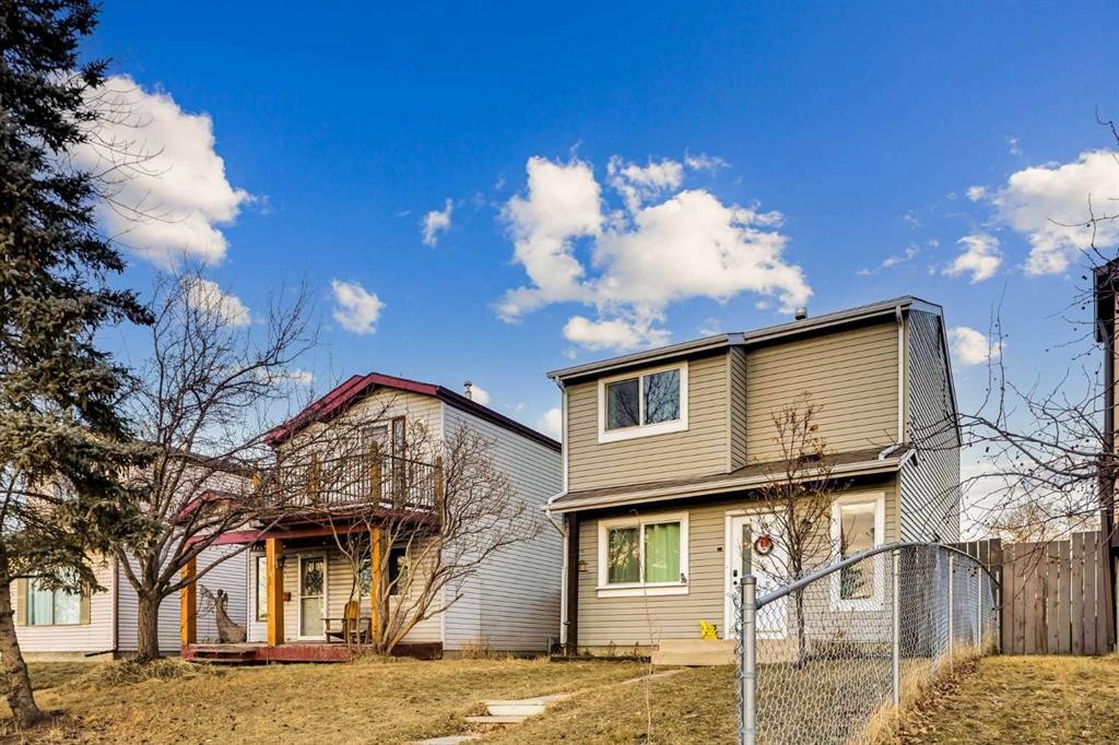 88 Abingdon Crescent Ne, Calgary, AB - Outdoor