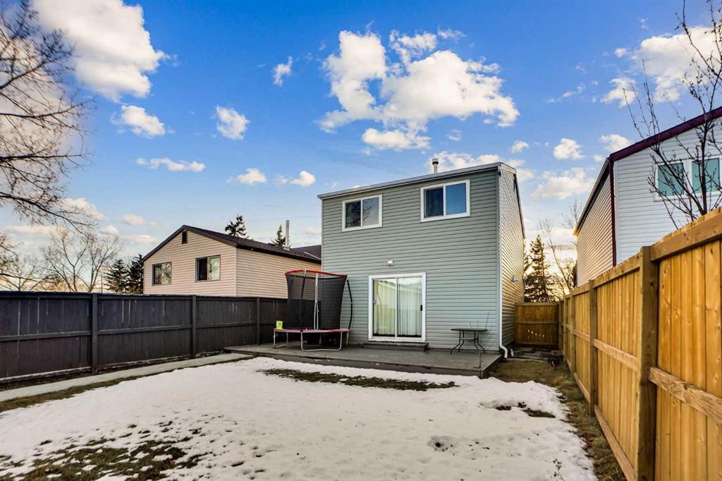 88 Abingdon Crescent Ne, Calgary, AB - Outdoor