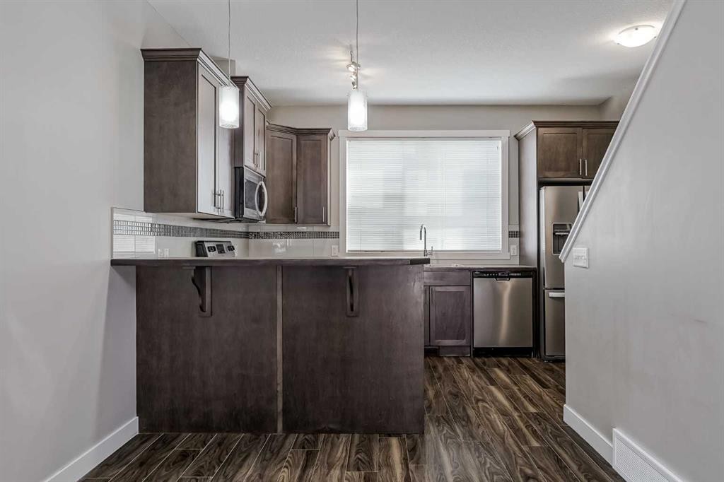 108 Redstone View Ne, Calgary, AB - Indoor Photo Showing Kitchen