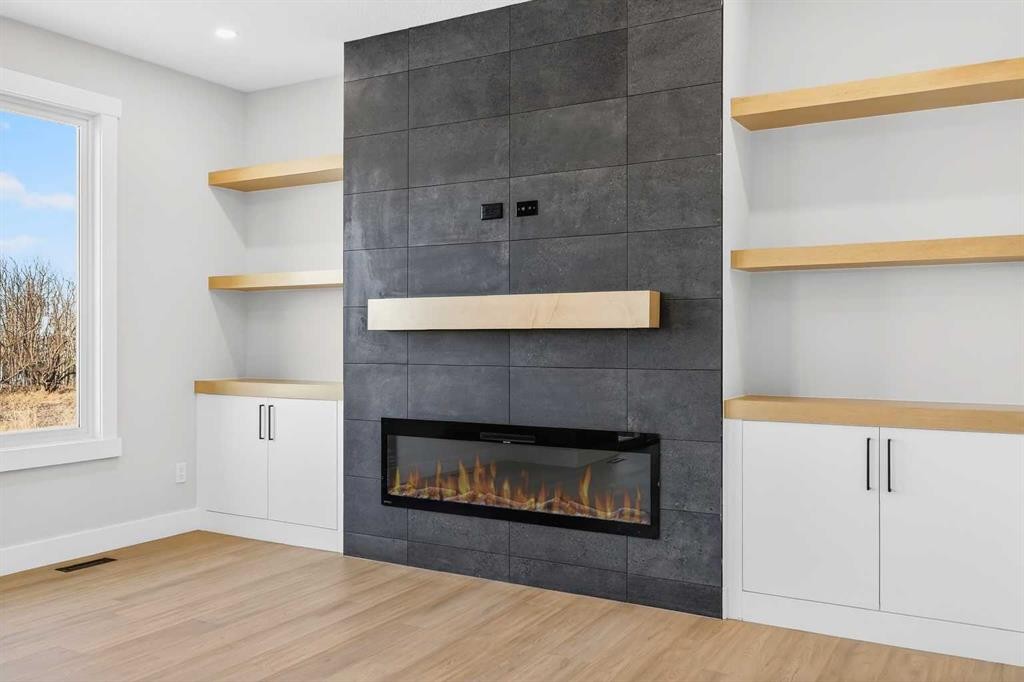 180 Wildrose Drive, Strathmore, AB - Indoor With Fireplace