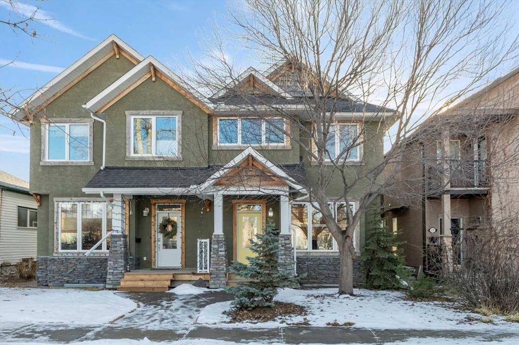 433 19 Avenue Ne, Calgary, AB - Outdoor With Facade