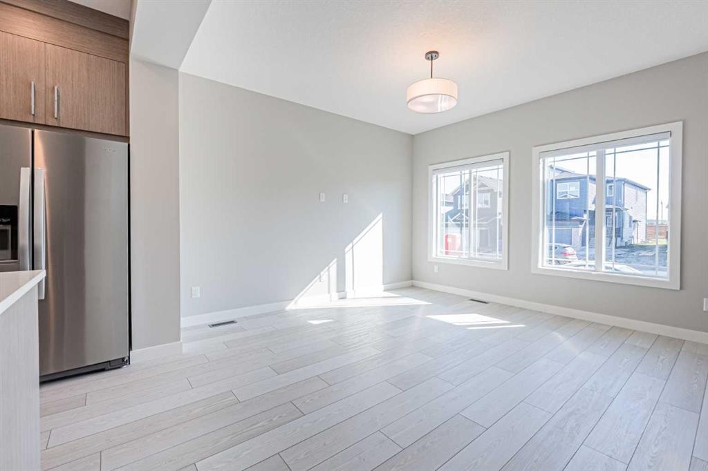 129 Dawson Wharf View, Chestermere, AB - Indoor