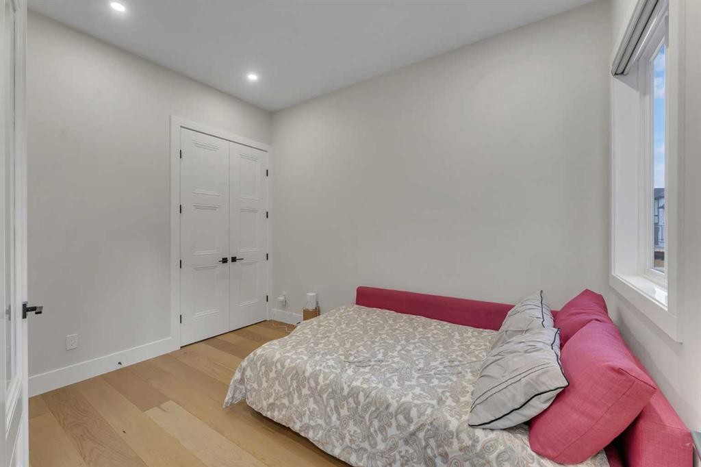 2012 Waterbury Road, Chestermere, AB - Indoor Photo Showing Bedroom