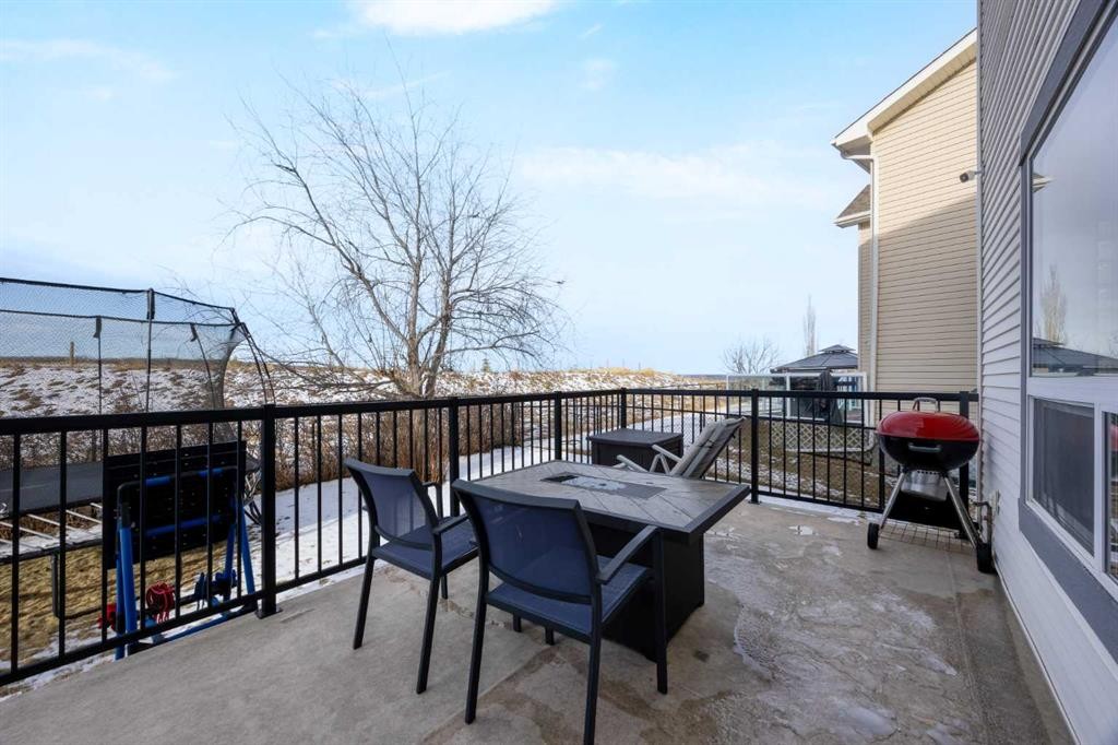 100 Cougarstone Manor Sw, Calgary, AB - Outdoor With Deck Patio Veranda With Exterior