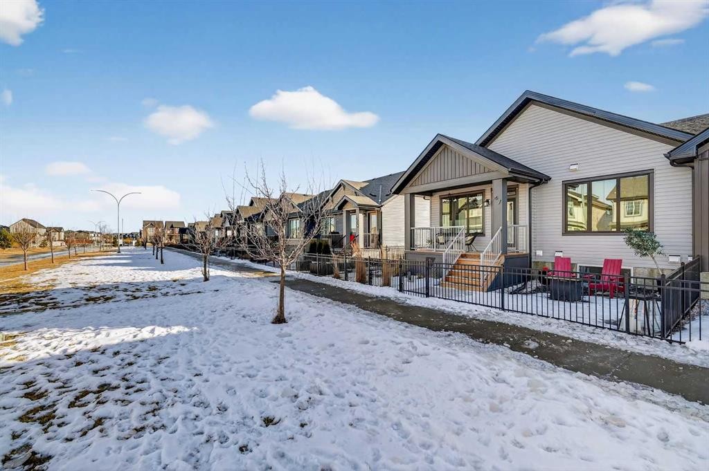 47 Walgrove Park Se, Calgary, AB - Outdoor
