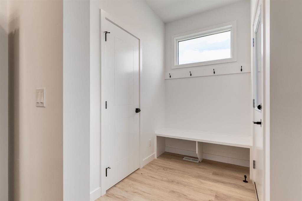 267 Sora Boulevard, Calgary, AB - Indoor Photo Showing Other Room
