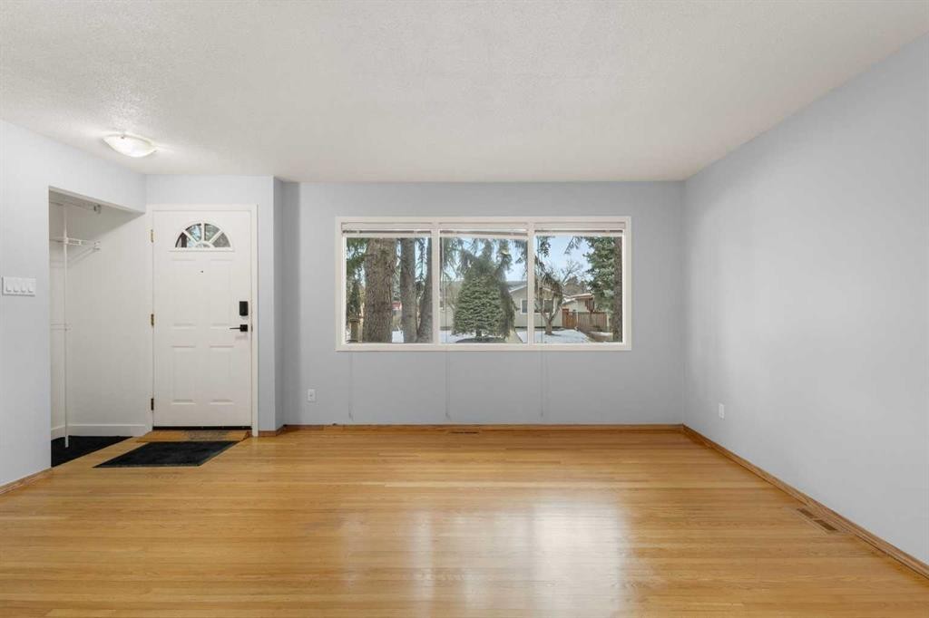 459 Astoria Crescent Se, Calgary, AB