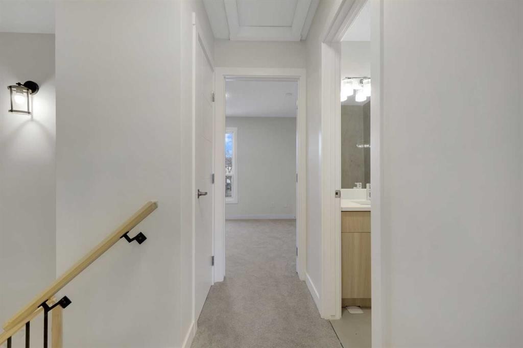 13 Penworth Close Se, Calgary, AB - Indoor Photo Showing Other Room