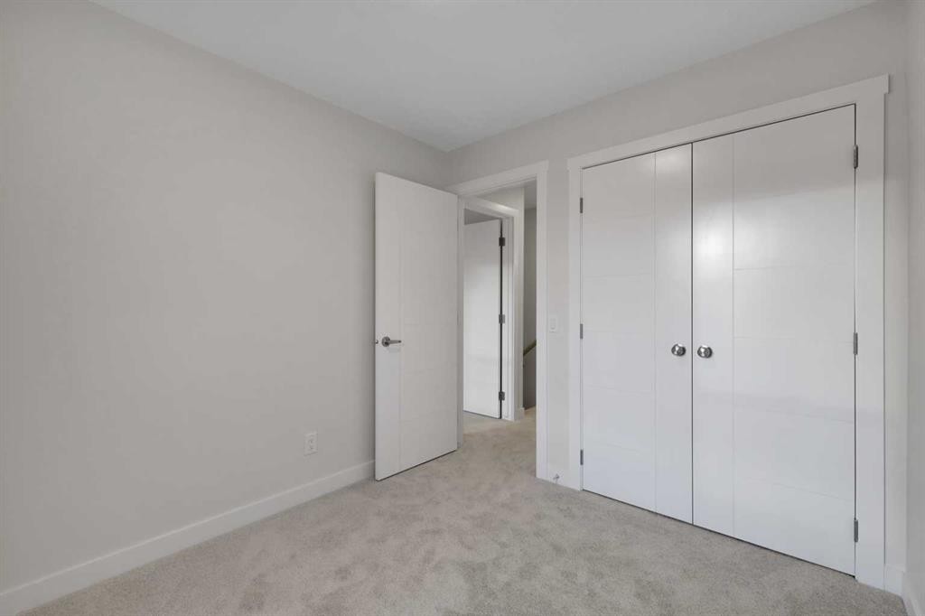 13 Penworth Close Se, Calgary, AB - Indoor Photo Showing Other Room