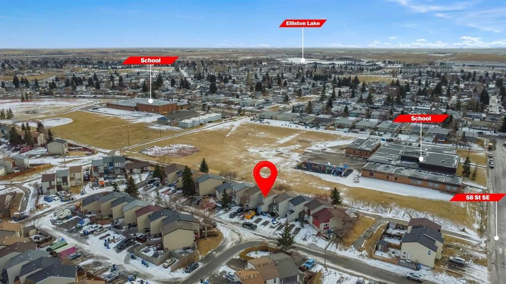 13 Penworth Close Se, Calgary, AB - Outdoor With View