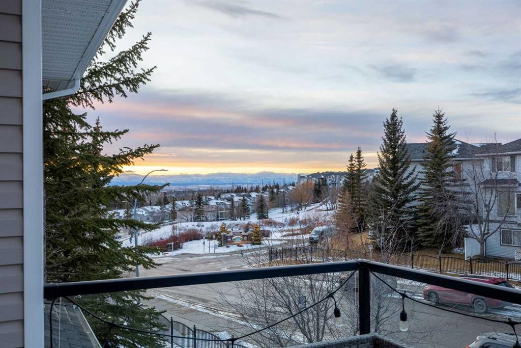 6 Rocky Vista Terrace Nw, Calgary, AB