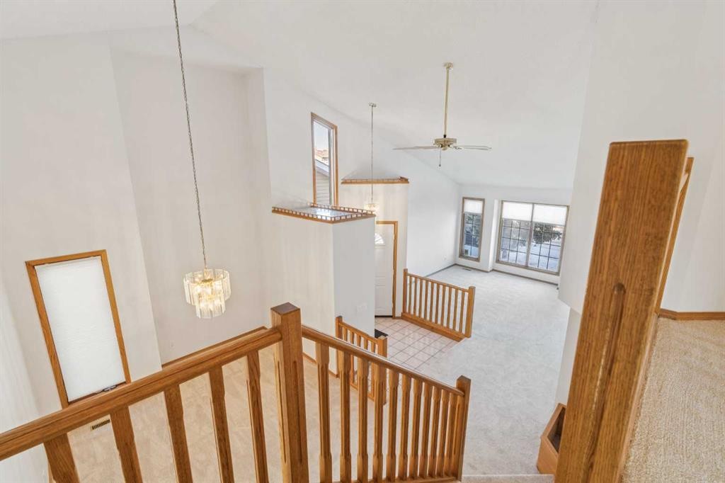 124 Edgebrook Road Nw, Calgary, AB - Indoor Photo Showing Other Room