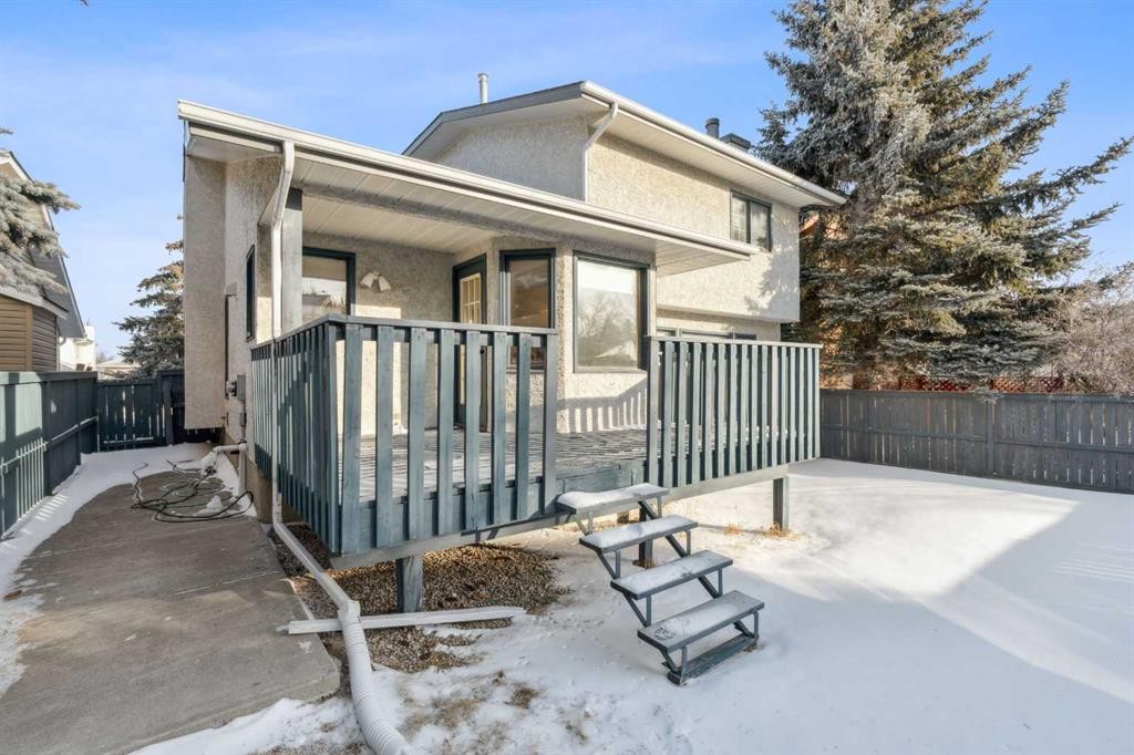 124 Edgebrook Road Nw, Calgary, AB - Outdoor