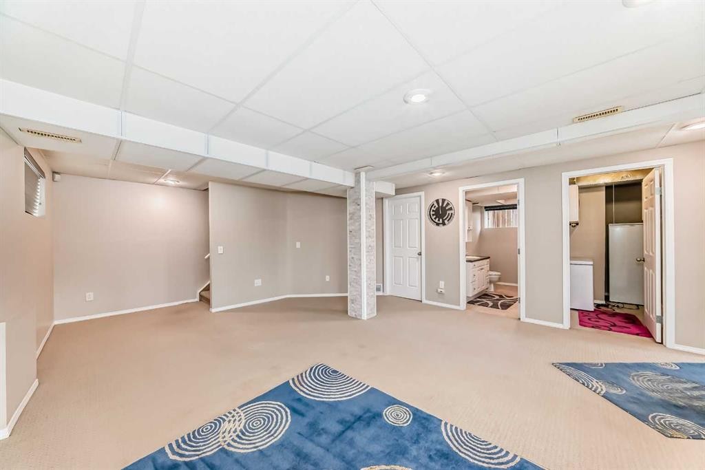35 Citadel Ridge Close Nw, Calgary, AB - Indoor