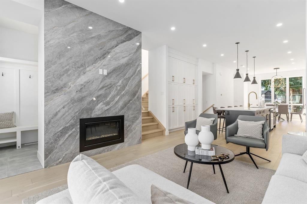 1445 28 Street Sw, Calgary, AB - Indoor Photo Showing Living Room With Fireplace
