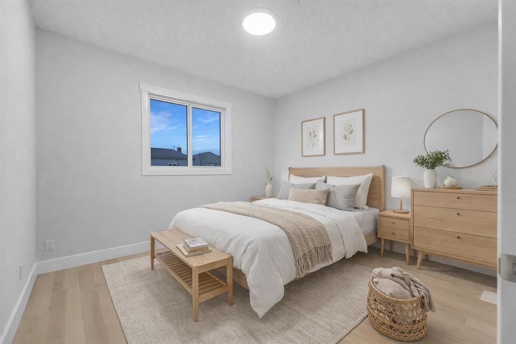 52 Saddlecreek Terrace Ne, Calgary, AB - Indoor Photo Showing Bedroom
