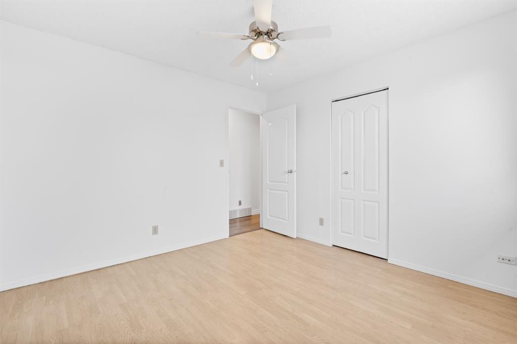 724 Pinecliff Road Ne, Calgary, AB - Indoor Photo Showing Other Room