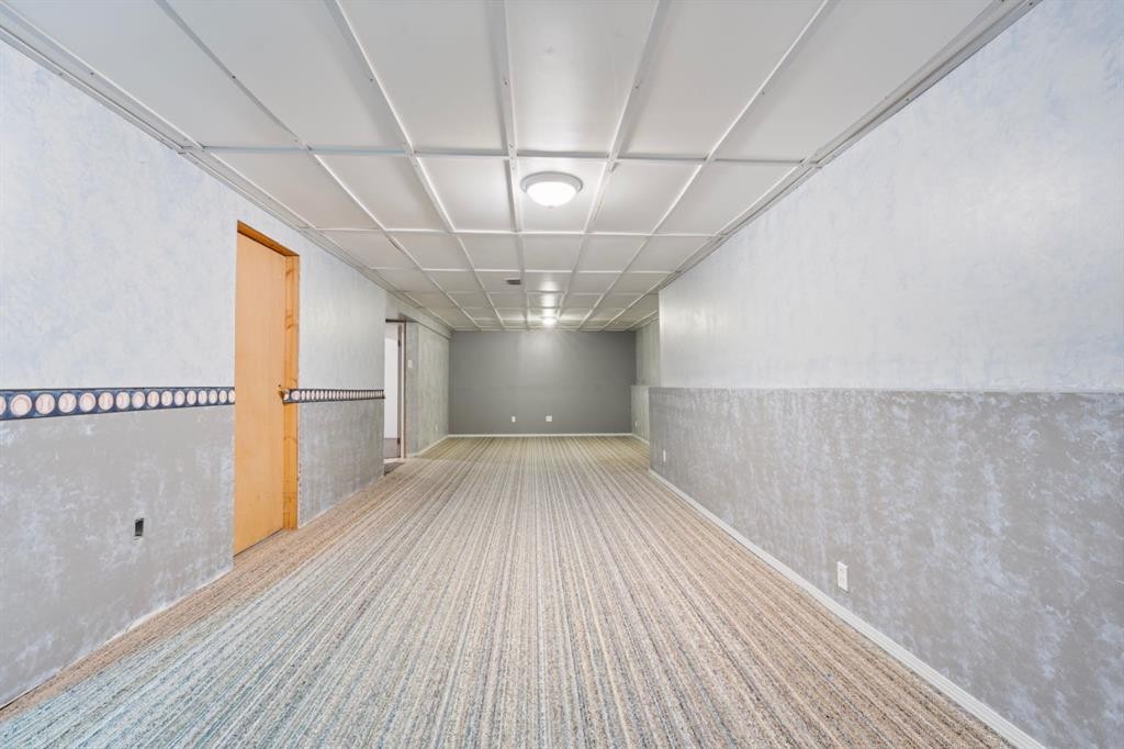 724 Pinecliff Road Ne, Calgary, AB - Indoor Photo Showing Other Room