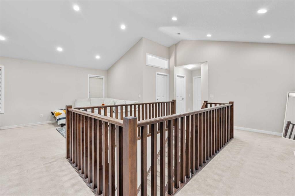 28 Panton Court Nw, Calgary, AB