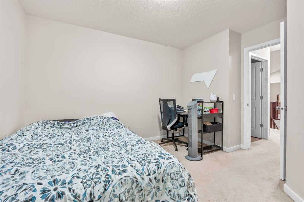 28 Panton Court Nw, Calgary, AB