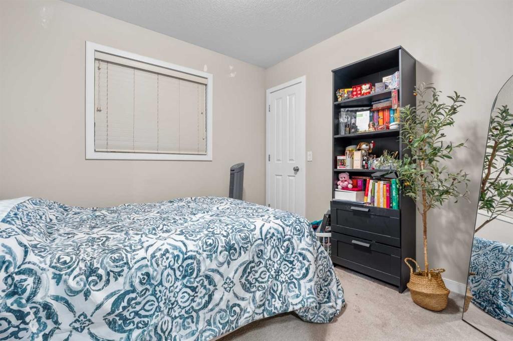 28 Panton Court Nw, Calgary, AB