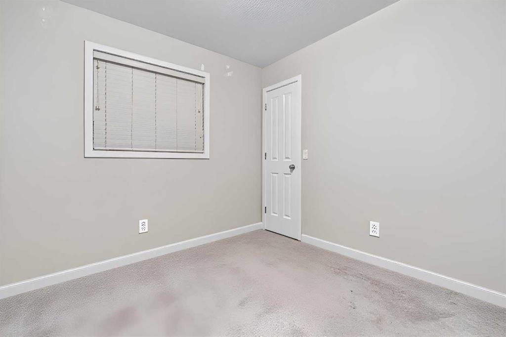 28 Panton Court Nw, Calgary, AB