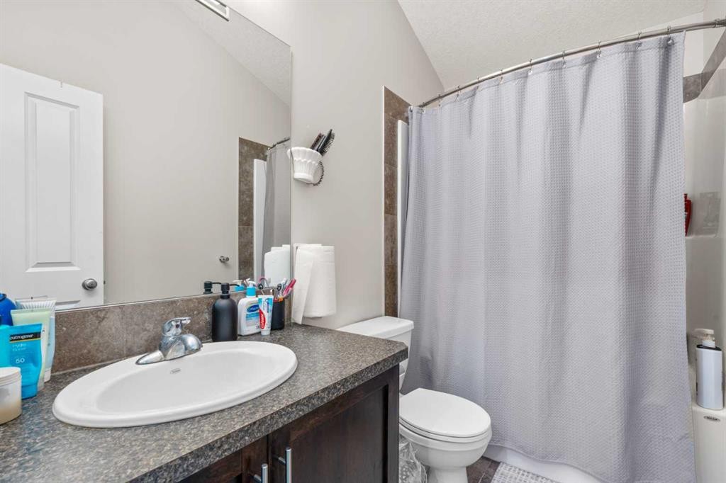 28 Panton Court Nw, Calgary, AB