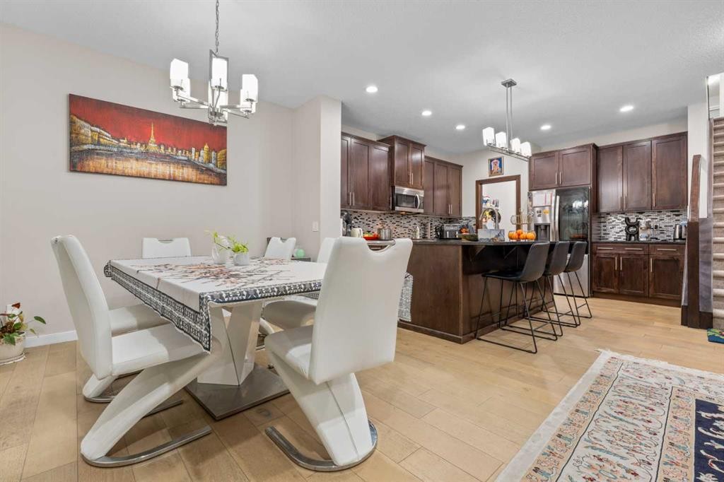 28 Panton Court Nw, Calgary, AB