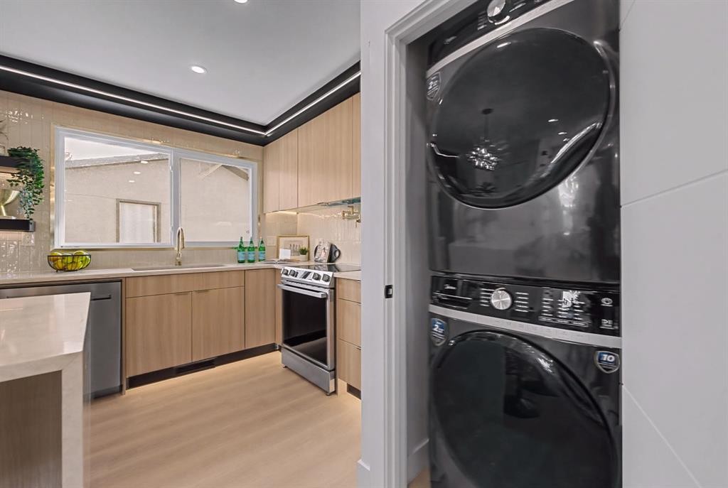 204 Martell Road Ne, Calgary, AB - Indoor Photo Showing Laundry Room