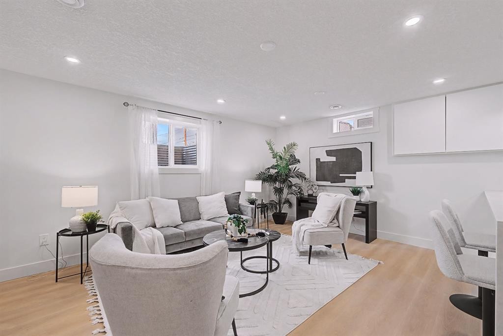 204 Martell Road Ne, Calgary, AB - Indoor Photo Showing Other Room