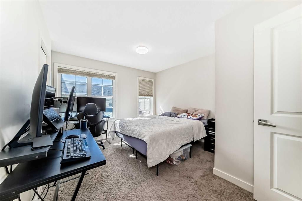 84 Sherwood Row Nw, Calgary, AB - Indoor Photo Showing Bedroom