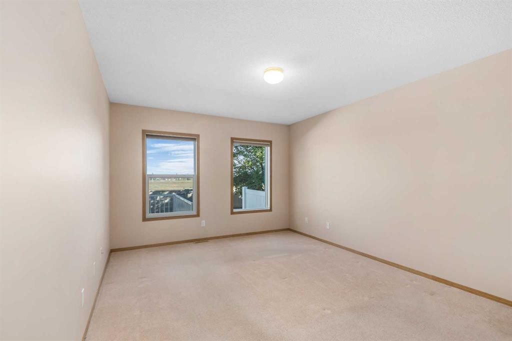 115 Chaparral Point Se, Calgary, AB - Indoor Photo Showing Other Room