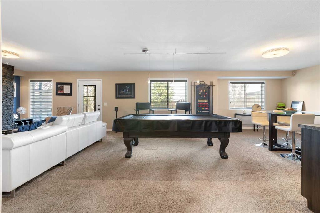 164 Hillcrest Boulevard, Strathmore, AB - Indoor Photo Showing Other Room