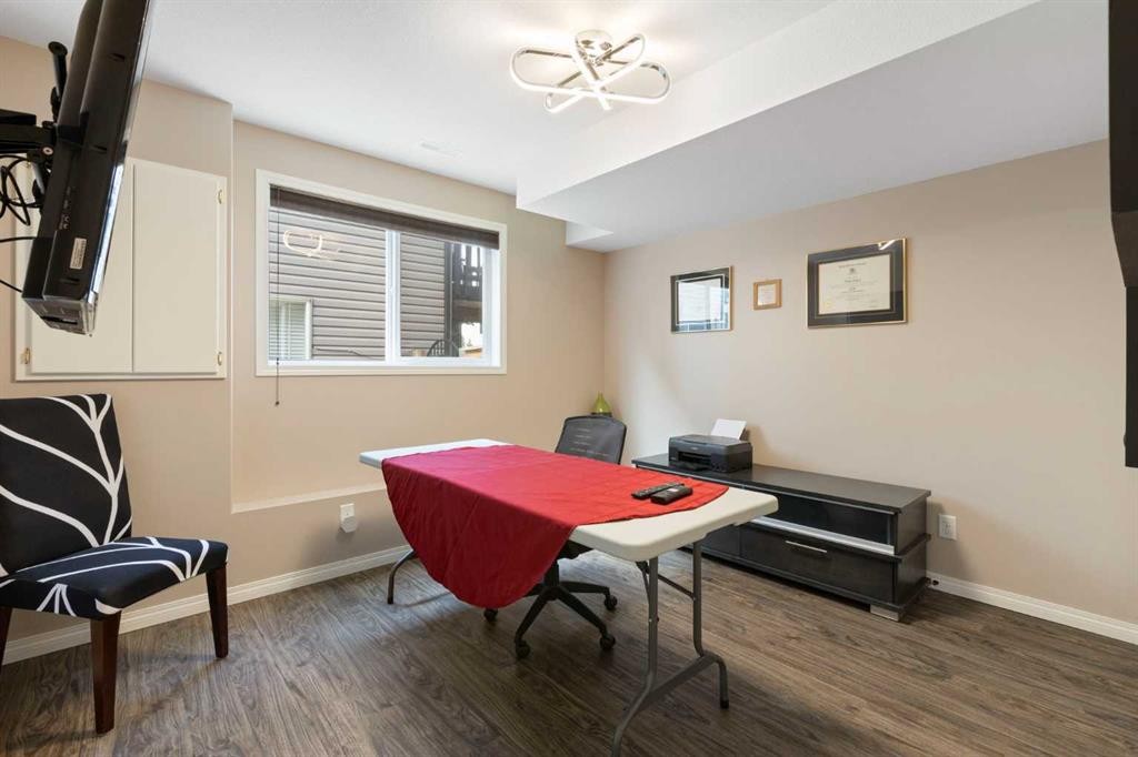 164 Hillcrest Boulevard, Strathmore, AB - Indoor Photo Showing Other Room