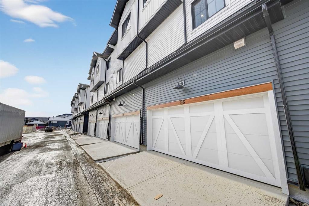 56 Creekside Drive Sw, Calgary, AB - Outdoor With Exterior