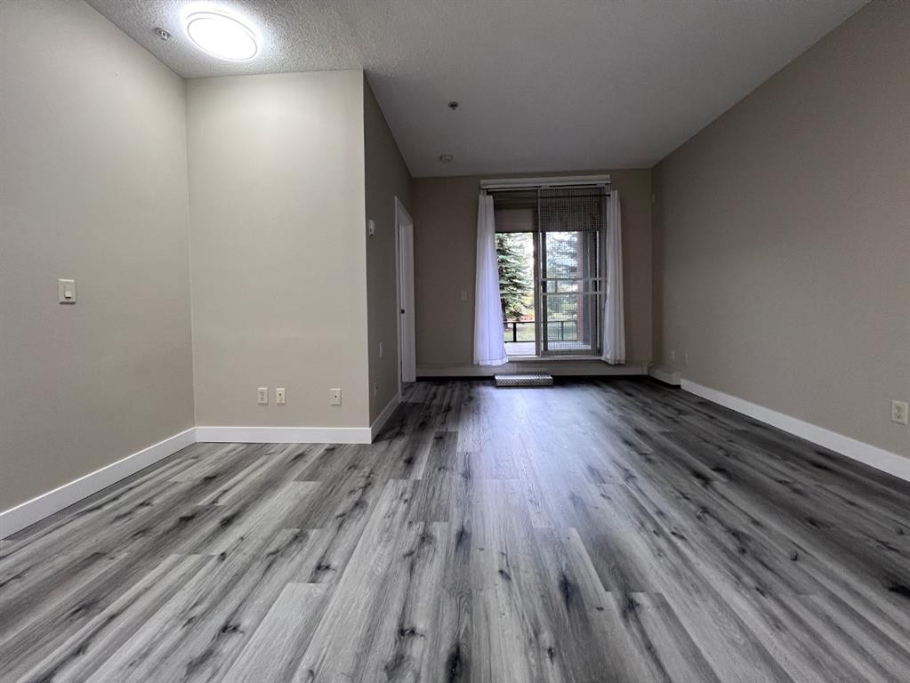 104-2727 28 Avenue Se, Calgary, AB - Indoor Photo Showing Other Room