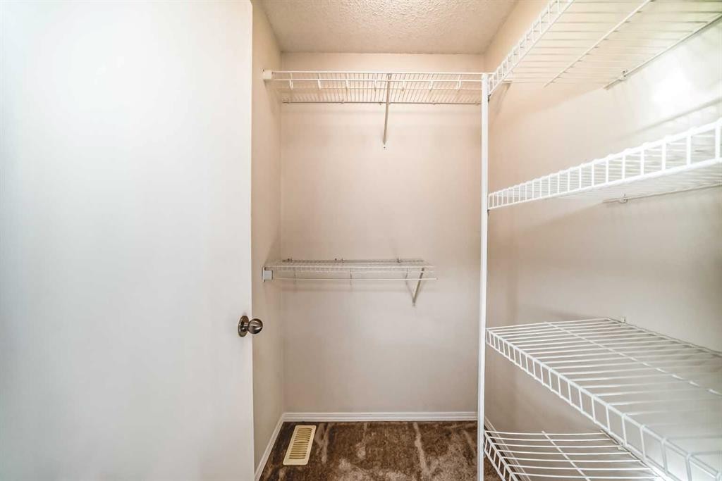294 Elgin View Se, Calgary, AB - Indoor With Storage