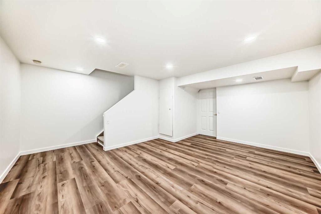 294 Elgin View Se, Calgary, AB - Indoor