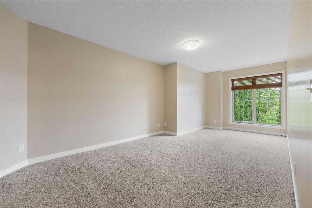 2203-230 Eversyde Boulevard Sw, Calgary, AB - Indoor Photo Showing Other Room
