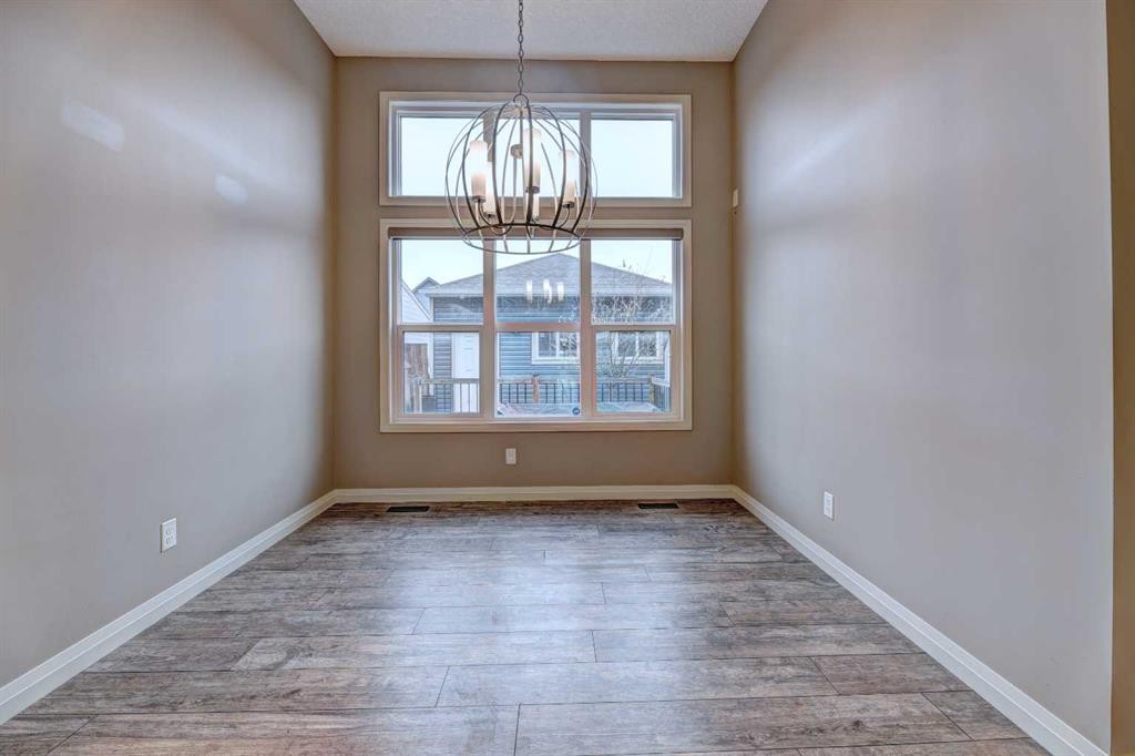 70 Masters Crescent Se, Calgary, AB - Indoor Photo Showing Other Room