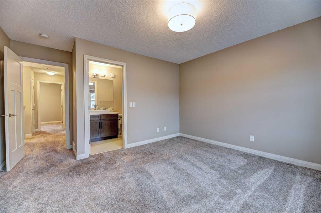 70 Masters Crescent Se, Calgary, AB - Indoor Photo Showing Other Room