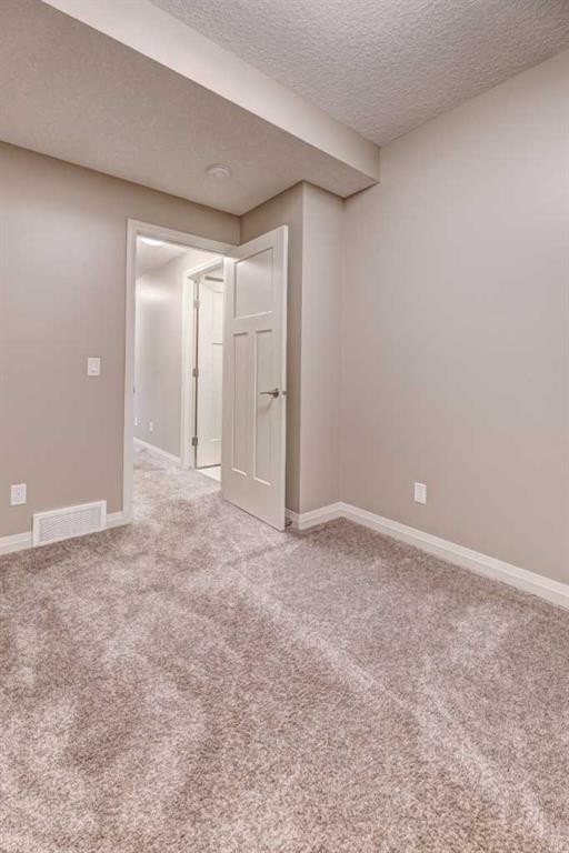 70 Masters Crescent Se, Calgary, AB - Indoor Photo Showing Other Room