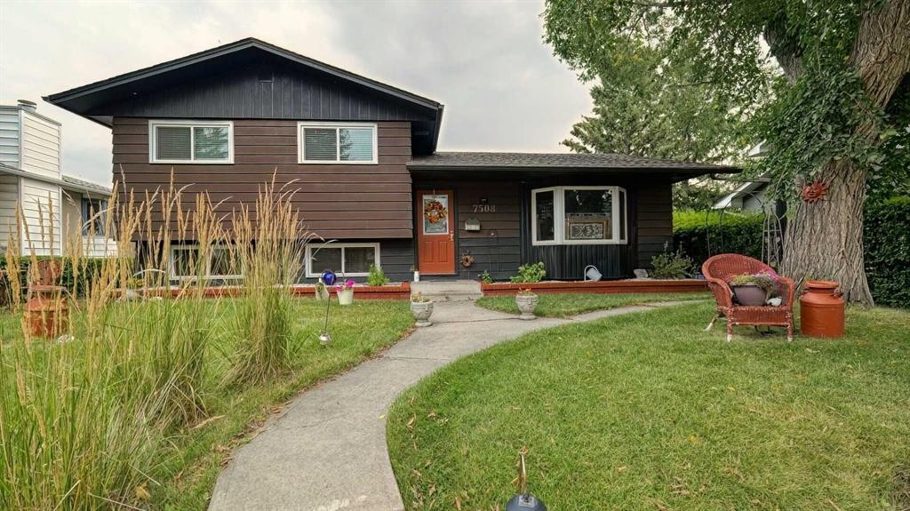7508 7 Street Nw, Calgary, AB - Outdoor