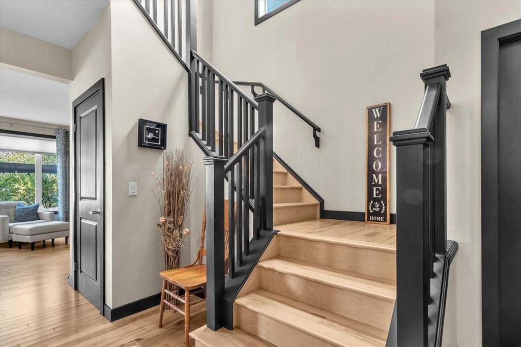 58 Valley Pointe Way Nw, Calgary, AB - Indoor Photo Showing Other Room