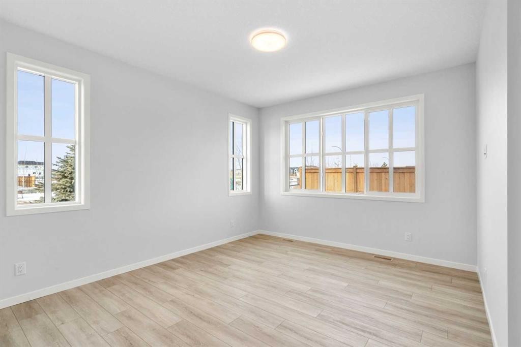 659 Buffaloberry Manor Se, Calgary, AB - Indoor Photo Showing Other Room
