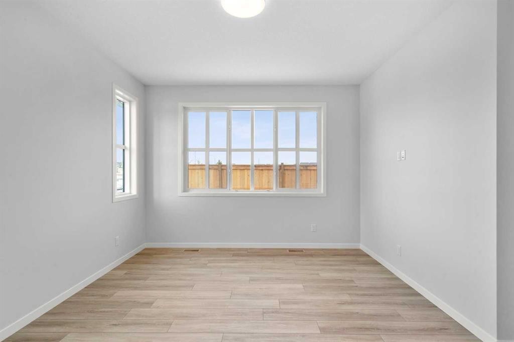 659 Buffaloberry Manor Se, Calgary, AB - Indoor Photo Showing Other Room