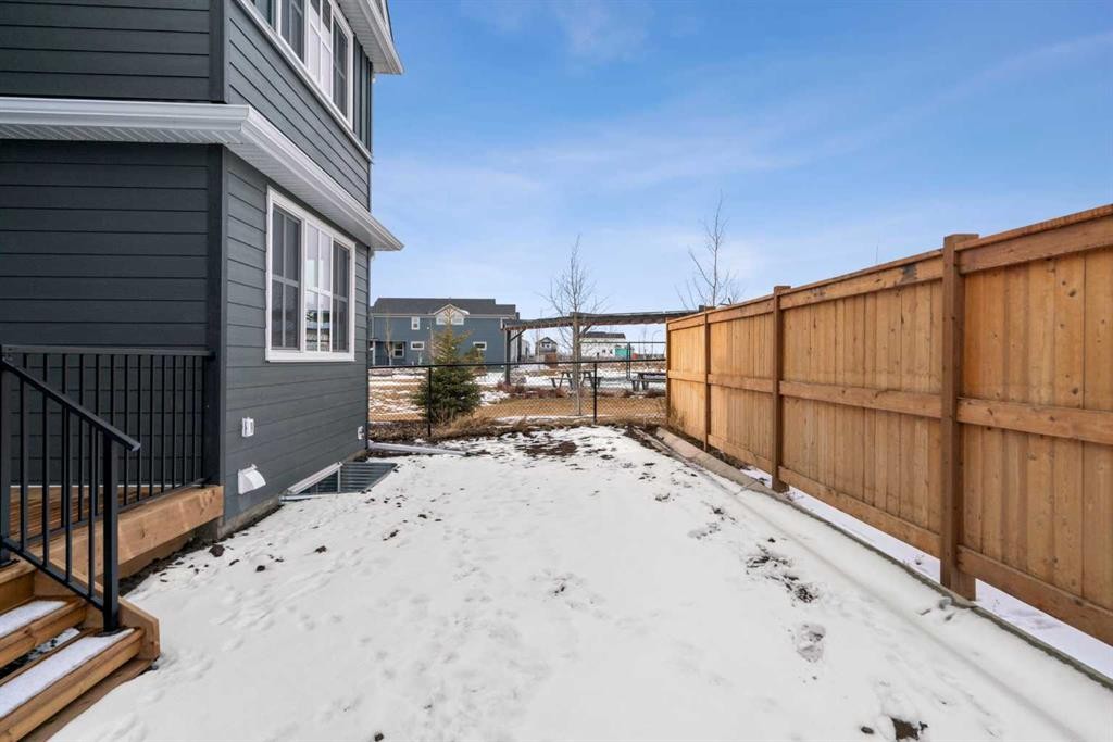 659 Buffaloberry Manor Se, Calgary, AB - Outdoor With Exterior