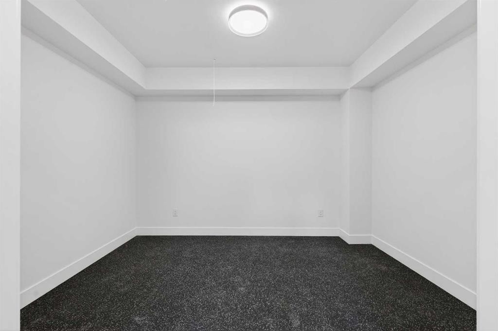 32 Lakes Estates Circle, Strathmore, AB - Indoor Photo Showing Other Room