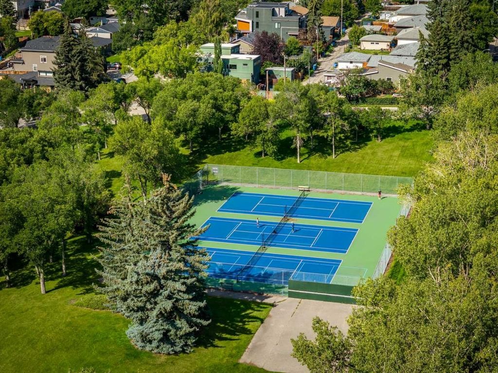 664 29 Avenue Nw, Calgary, AB - Outdoor