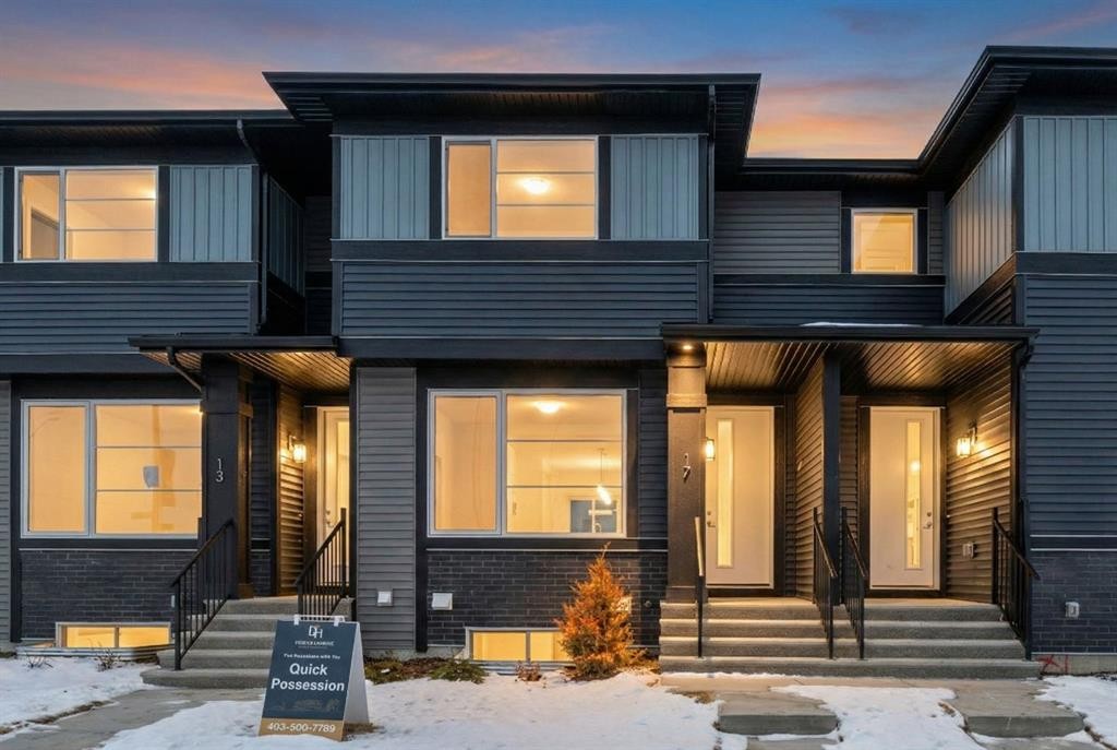 17 Sora Gate Se, Calgary, AB - Outdoor